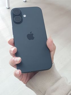 iPhone 16 6.1" (Unlocked) 128GB Good Black