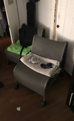 Rolling chairs with storage