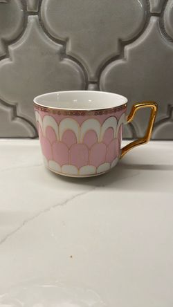 Art deco cup
