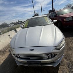 2018 Ford fusion FOR PARTS ONLY!!