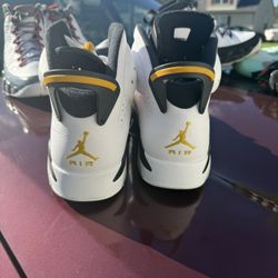 Jordan 6s  Size 13