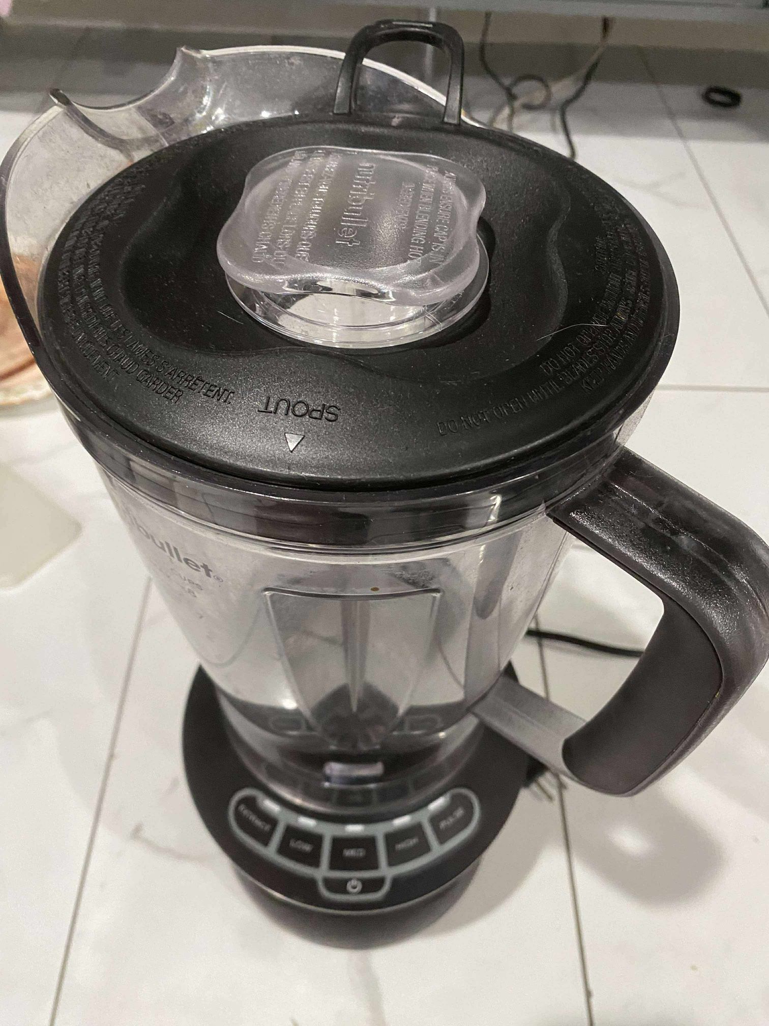 Nutribullet Blender Complete 3-Speed Controls And Pulse Function NBC-12A