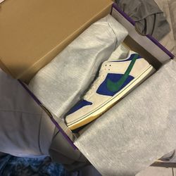 Nike Dunk SB Hyper Royal Size 10