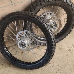 D.I.D Dirt Star STX wheel set 
