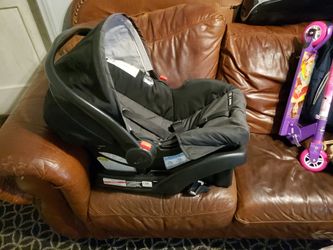 Graco Snug Ride30 Baby Car Seat