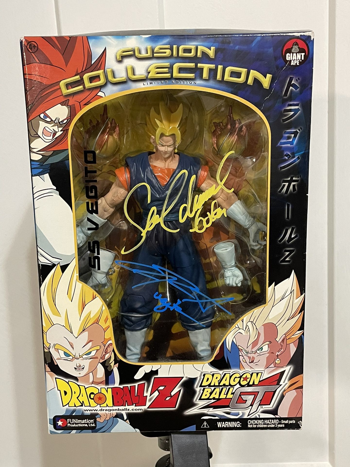 Dragon Ball GT SS Vegito Action Figure Signed 