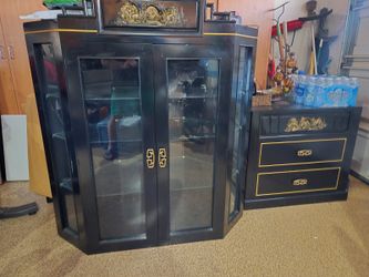 2 Piece China Cabinet