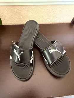 Puma slides: size 8