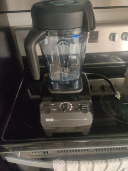Vitamix VM0103 Blender