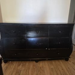 Potato Barn Destressed Dresser