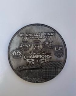 Rare Los Angeles Kings  45 Years Of History Stanley cup Champions Medllion coin