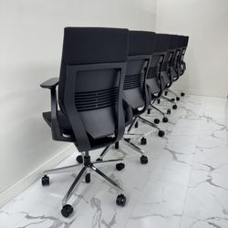 LIKE NEW CONDITION STEELCASE GESTURE CHAIR, BLACK FABRIC WITH POLISHED ALUMINUM BASE, FULLY LOADED WITH LUMBAR SUPPORT