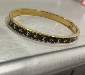Women’s designer brclet