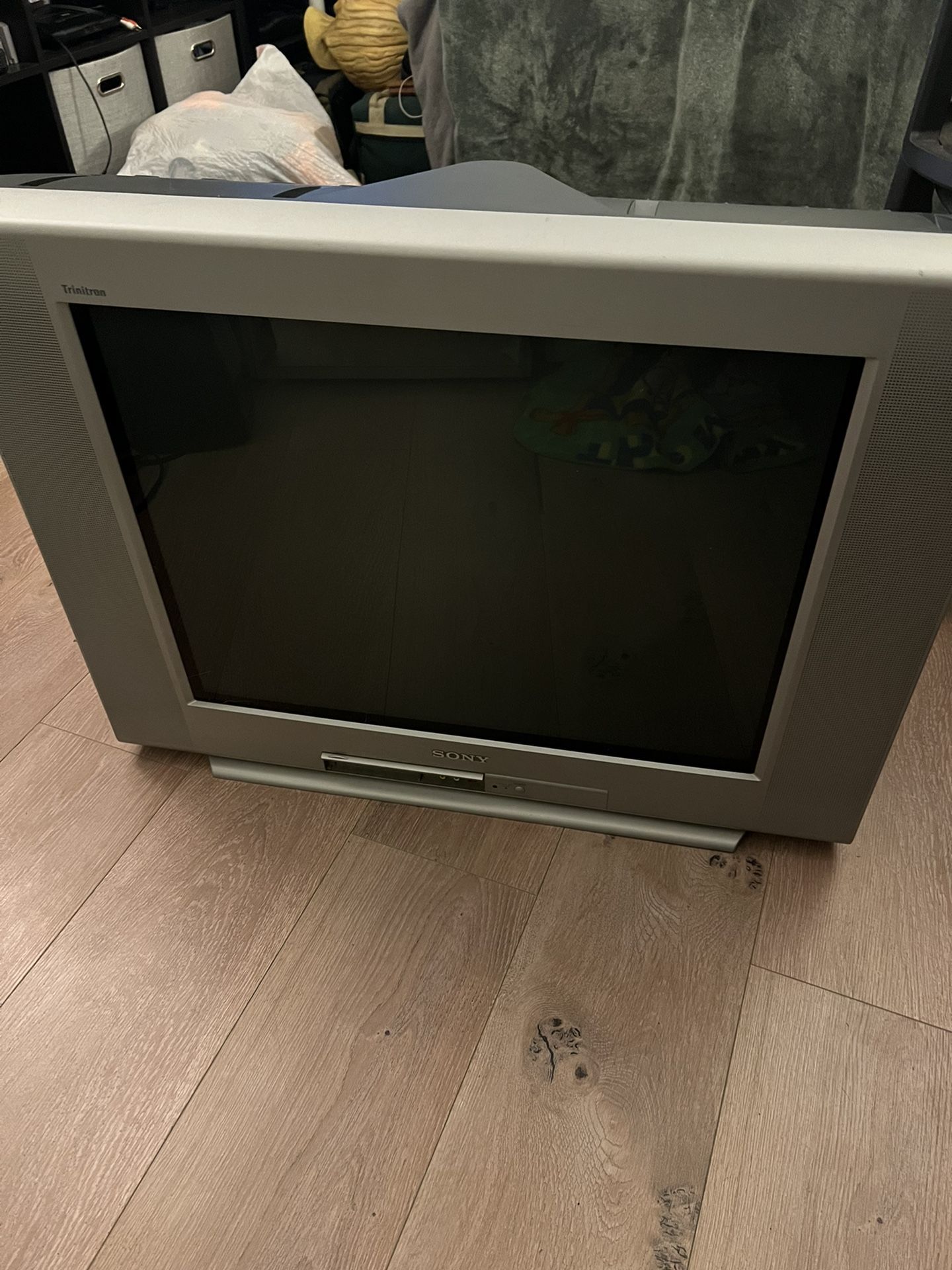 Sony Crt Kv-27fs100 Trinitron Retro Gaming