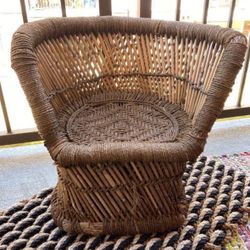 $15 - Baby & Toddler Kid Boho Peacock Rattan Wicker Chair - For Photography & Prop Furniture