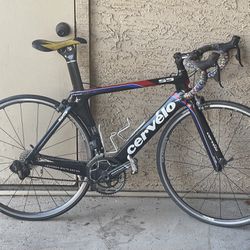 Cervelo S5 With Look Pedals Derailleur Damaged 