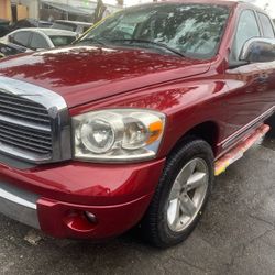2007 Dodge Ram 1500 Headlights and Back Bumper 