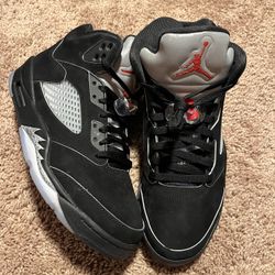 Jordan 5 Metallic Reimagined Size 9.5