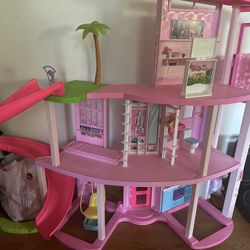 Barbie Dream House With Pool And Accessories