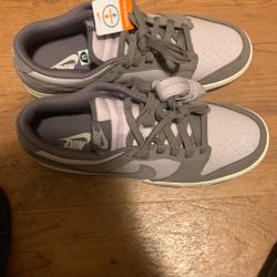 Nike Dunk Size 9.5 