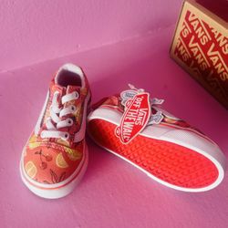 Brand New Old skool Elas vans Tennis Shoes Size 4.0 