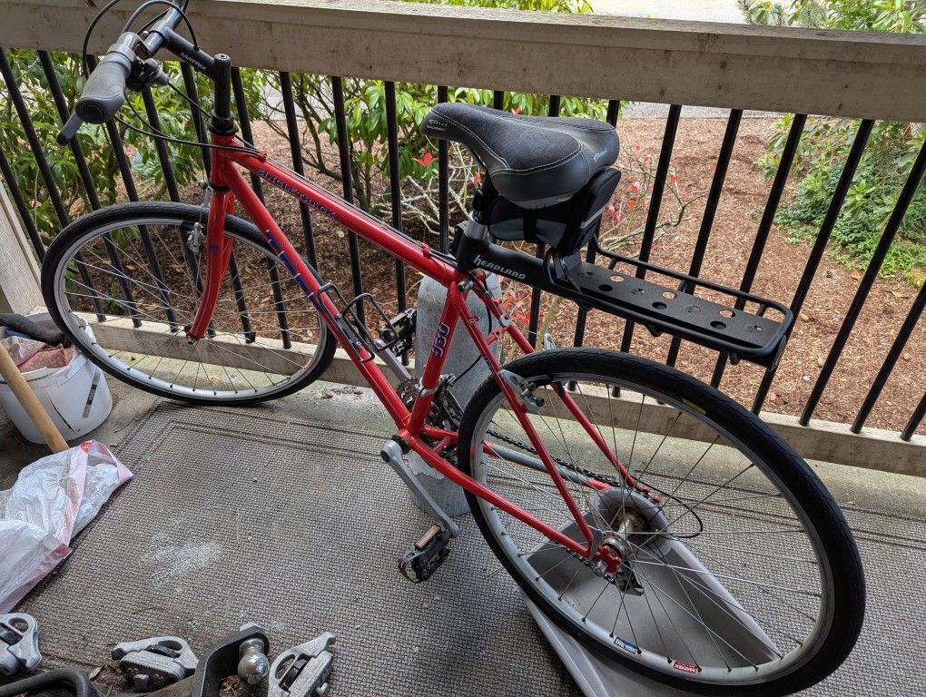 TREK 930 Bike