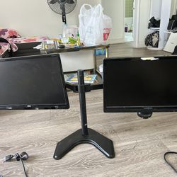 Computer arm with two monitors