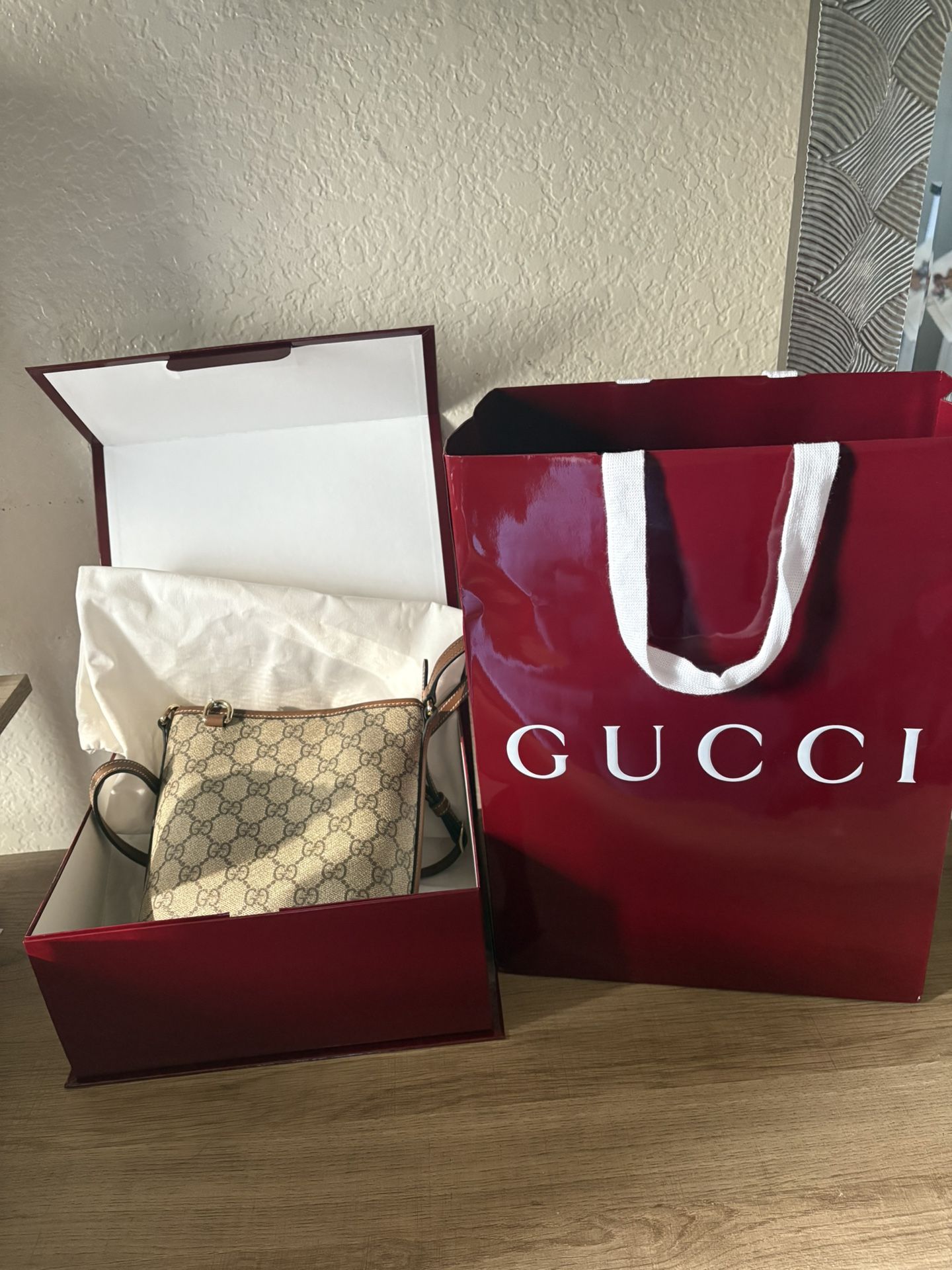 Authentic Gucci 