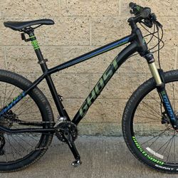 Mountain Bike - Hydraulic Brakes - Like New

REI GHOST Kato 5 Hardtail Mountain Bike - Large Frame - Mint Condition

• Hydraulic Disc Brakes 