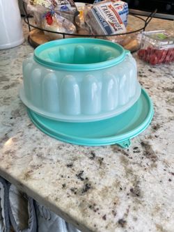Tupperware Jello  mold