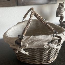 Lines Basket WHandles