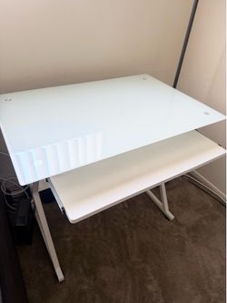 Office Computer Desk - White / Glass - Slide out Keyboard