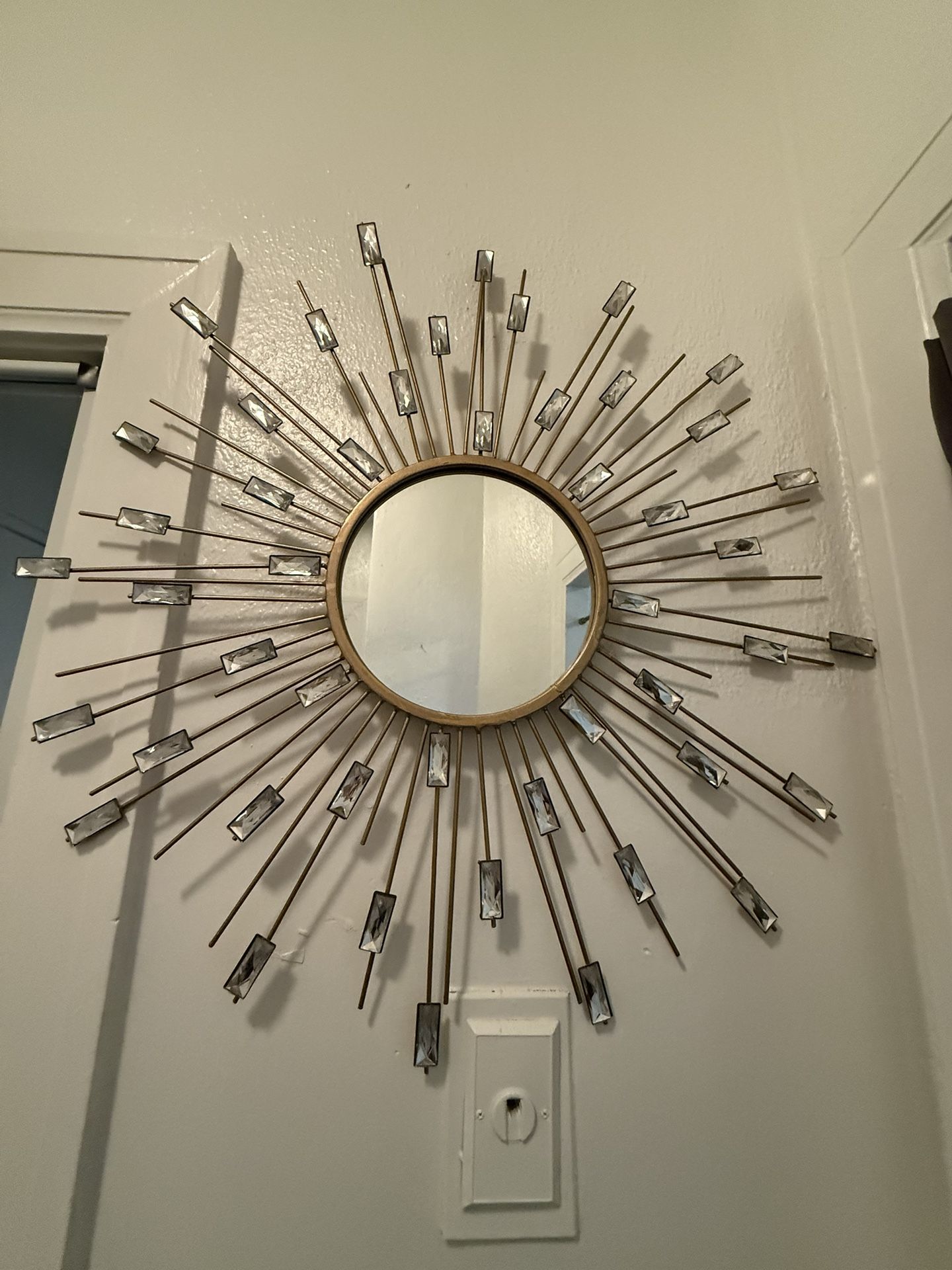 Table With Matching Mirror