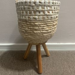 BAMBOO PLANT STAND 