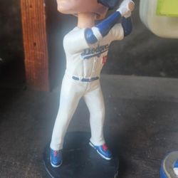 Cody Belinger No Box No Bat