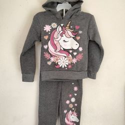 New Super Soft Unicorn Set  Gray Size  2T  -4.  Pink 4- 4T  $10 Each Set Firm Price 
