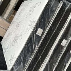 Deluxe Brand Queen Size Set 