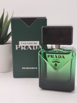 Prada 

Paradigme Eau de Parfum 

1 fl ⭐️
