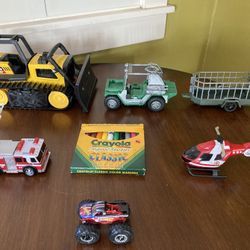 Toy Vehicle Set w/ Crayola Markers