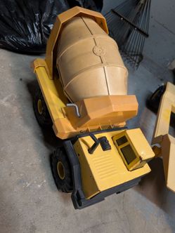 Vintage Tonka Mighty Diesel Cement Mixer - Classic Steel Toy