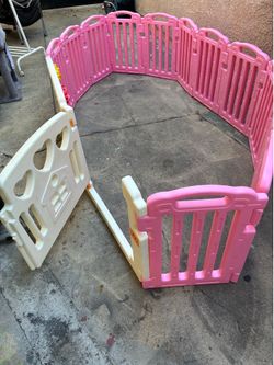 Play pen