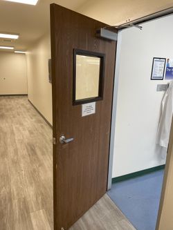 Free door / door handle / door closer