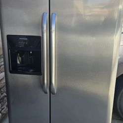 Frigidaire Refrigerator