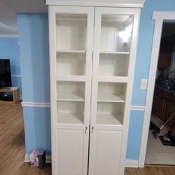 White Hutch/ Bookcase