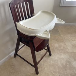 Wooden High Chair - LIKE NEW 