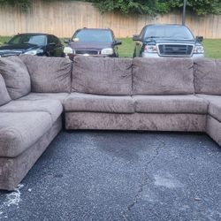 Free Delivery Gray Sectional 