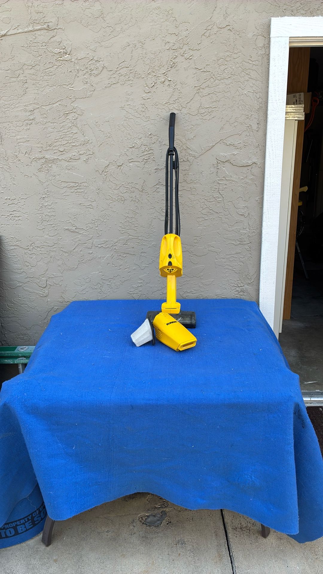 Eureka quick up vacuum