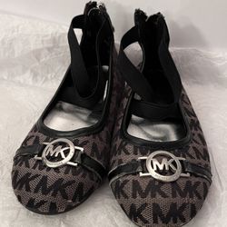 Michael Kors kids shoe size 11