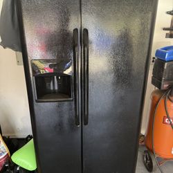 GE Refrigerator 