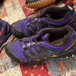 Salomon Size 8